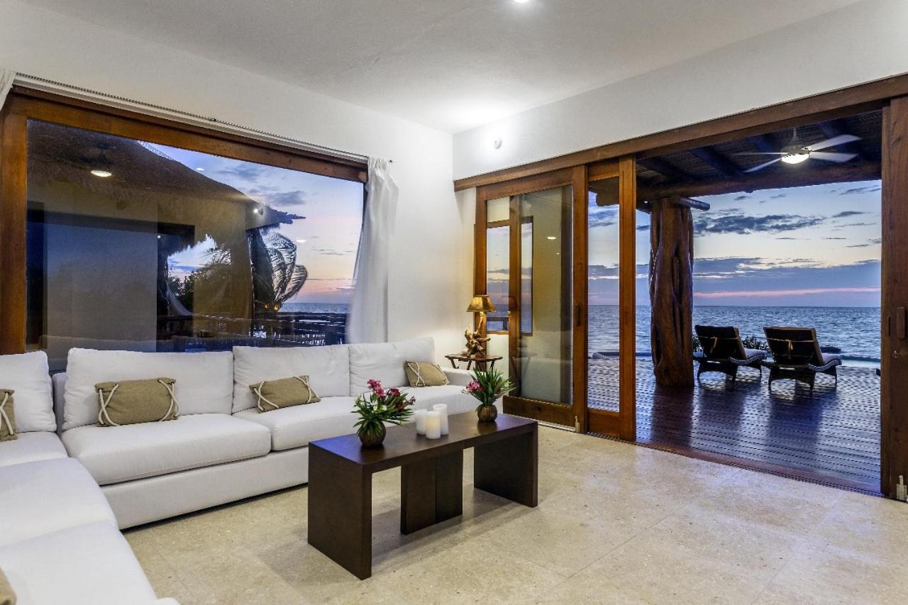 הולבוקס איילנד Dk Luxury Ocean Front Villa - Adults Only מראה חיצוני תמונה