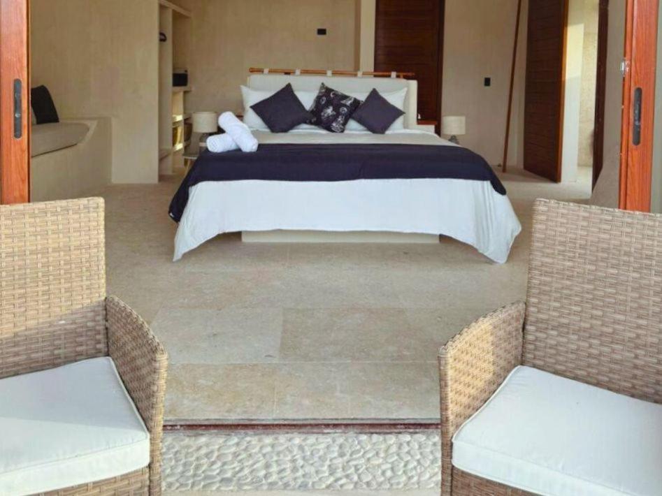 הולבוקס איילנד Dk Luxury Ocean Front Villa - Adults Only מראה חיצוני תמונה